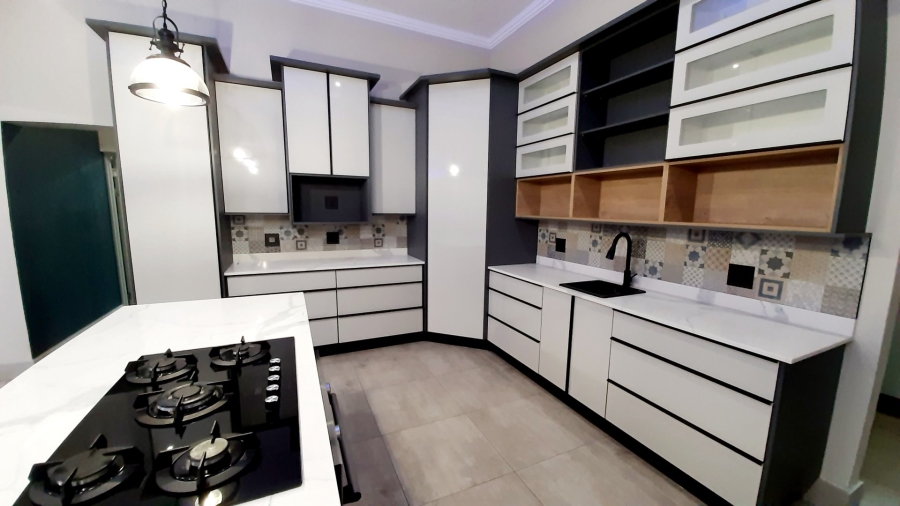 3 Bedroom Property for Sale in Heather Park Western Cape